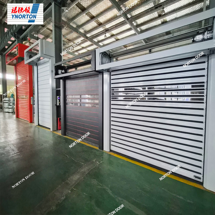 Précautions d'installation pour les portes rigides rapides