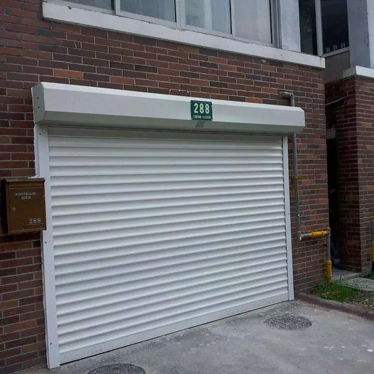 Porte roulante en aluminium d'entrepôt
